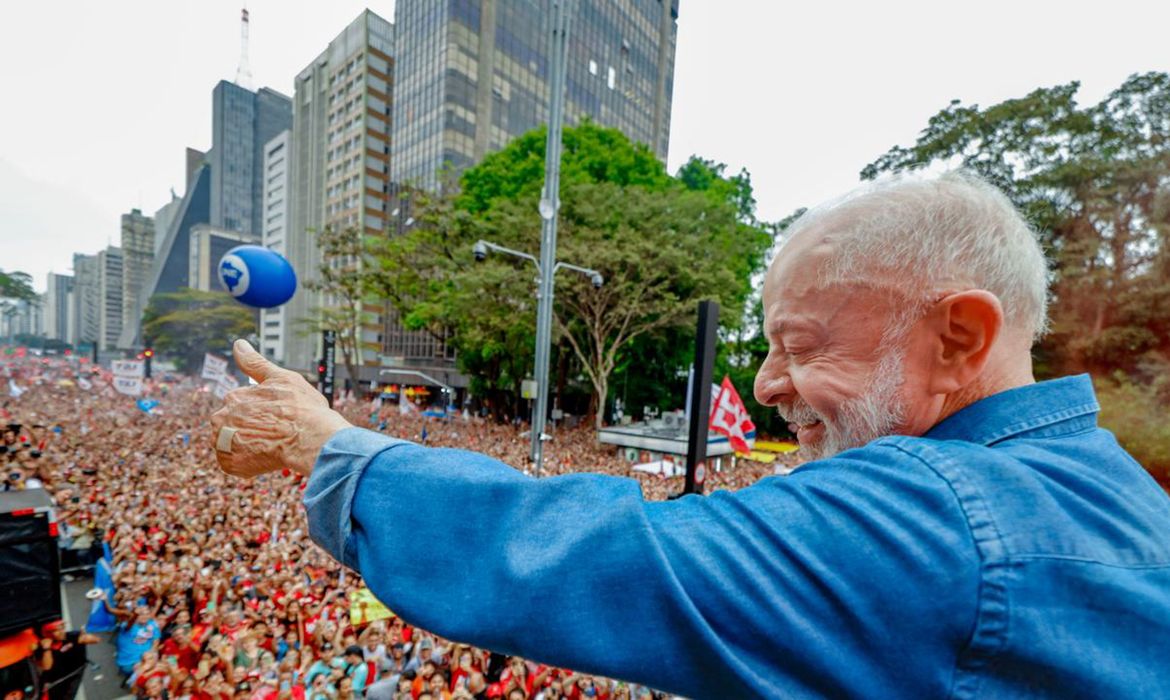 São Paulo (SP), 11/10/2026 - Presidente da República, Luiz Inácio Lula da Silva, durante ato ”Lula em São Paulo, O Brasil Pronto Pra Mais” na Avenida Paulista. Foto: Ricardo Stuckert/Lula Oficial