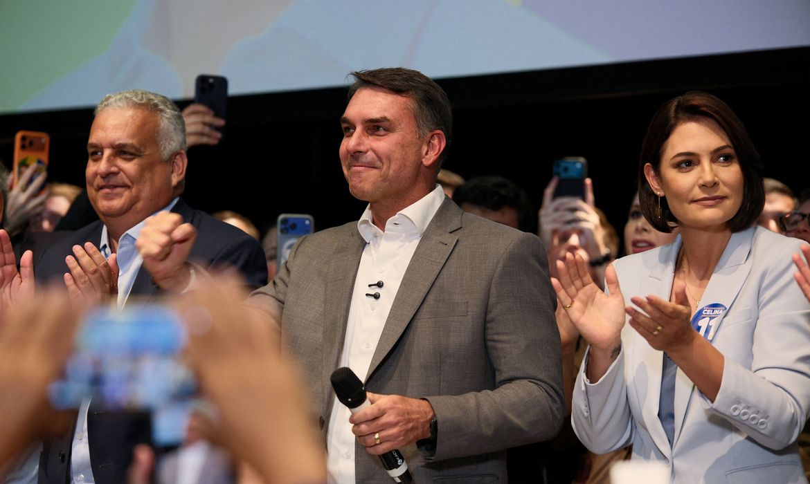 Brazilian presidential candidate Flavio Bolsonaro of the Liberal Party (PL) gestures during an event ahead of the runoff election, in Brasilia, Brazil, October 7, 2026. REUTERS/Diego Herculano