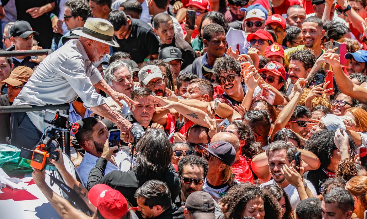 Brasília - 09/10/2026 - O Presidente da República, Luiz Inácio Lula da Silva, durante ato de campanha na Ceilândia, durante o evento